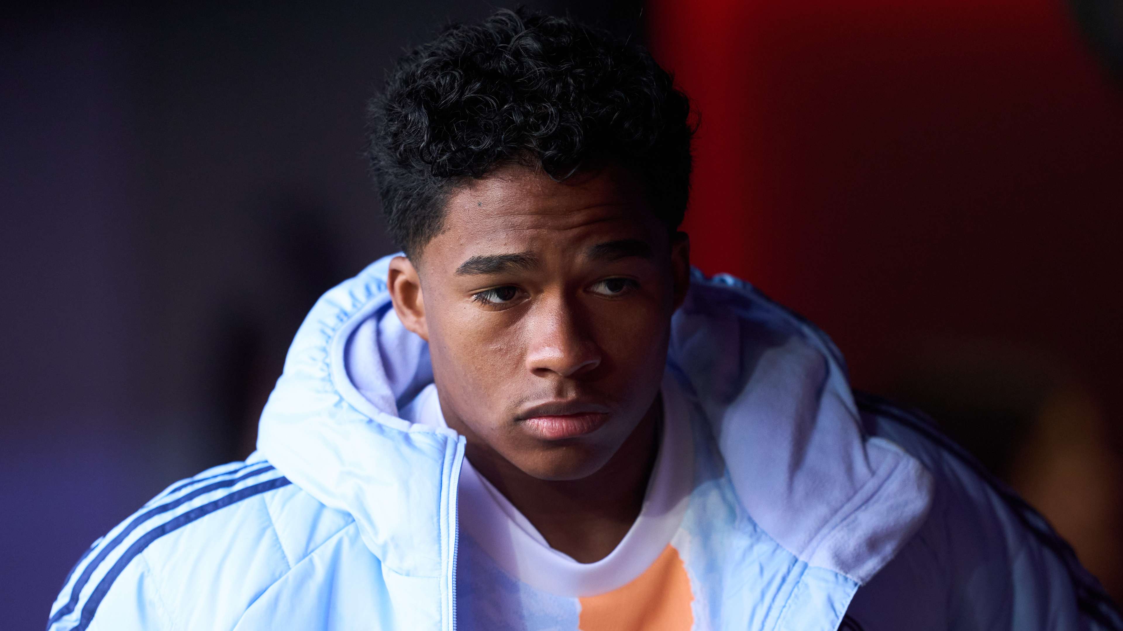 的紧张关系 的紧张关系